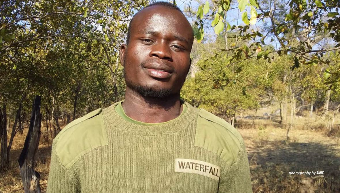 Photo of ranger Luckmore Machipisa in Save Valley Conservancy in Zimbabwe