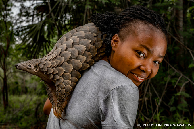 Mkapa wards Jen Guyton Winner Conservation Heroes Vet and Pangolin