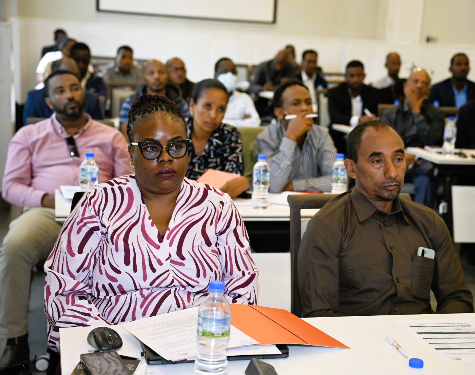 Participants received practical instruction on species identification, seizure procedures, evidence preservation, chain of custody management, courtroom testimony, and the legal handling of canine-assisted operations. 