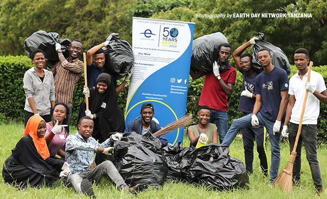 Photo of Earth Day Network with volunteers during environmental event before the COVID-19 outbreak