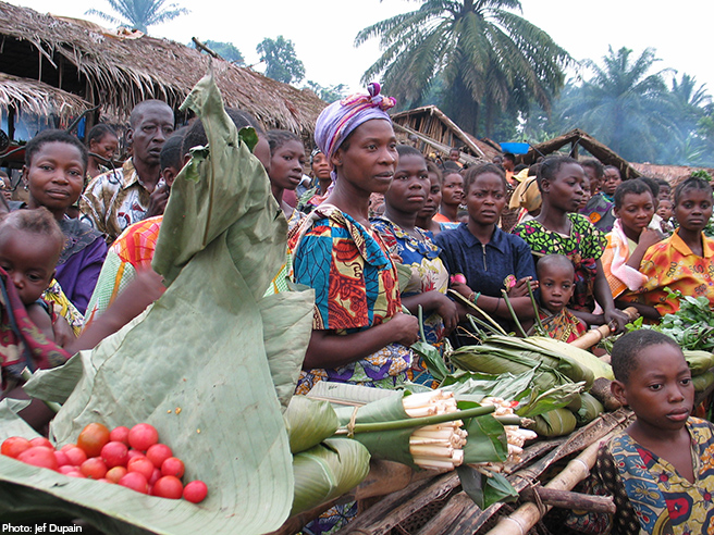 Women Gather in a Congolese Market