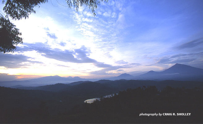 Photo of the volcano mountain range in Virunga National Park Photo of the volcano mountain range in Virunga National Park