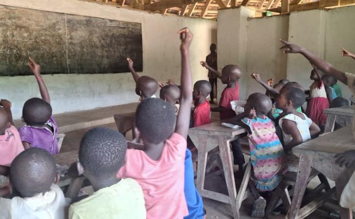 Rebecca Lokuli leads her classroom in the northern DRC.