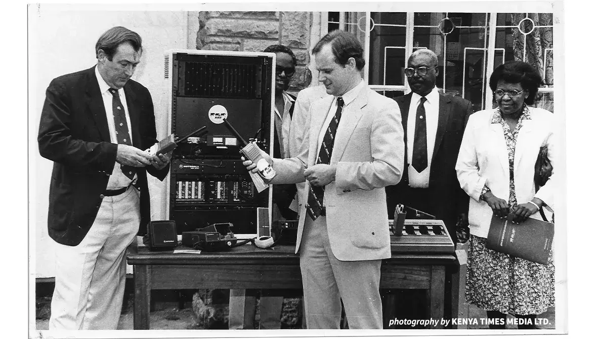 Mark Price handing over AWF donation of surveillance radios to Dr. Richard Leakey of then Kenya Wildlife Service in Tsavo in September 1989.
