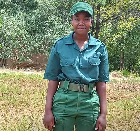 Community wildlife scout Samantha Chiguta